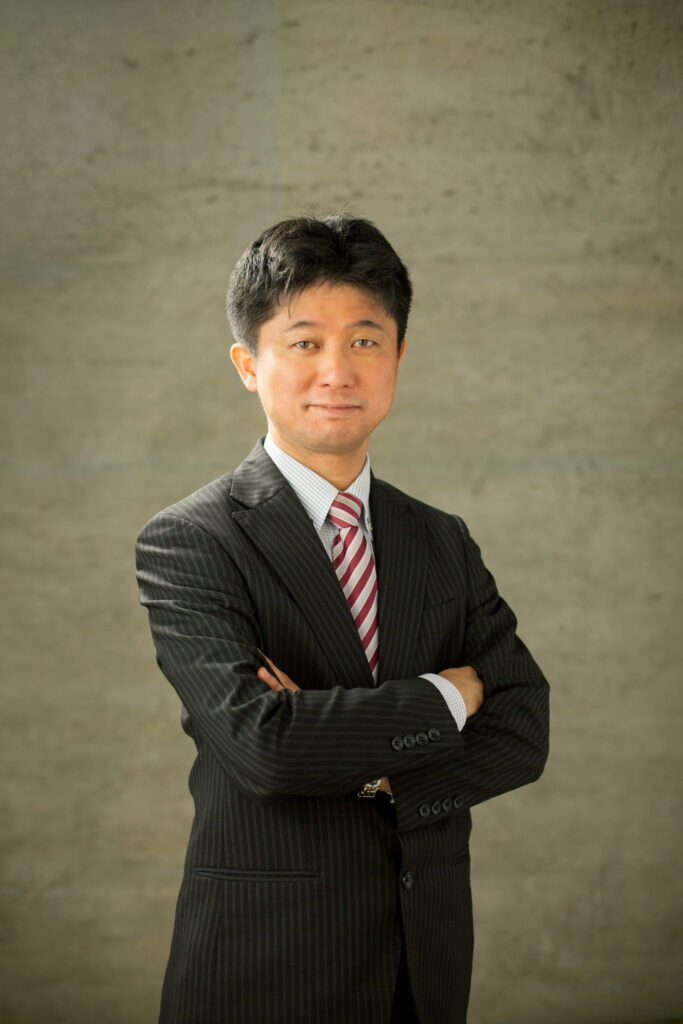 代表取締　篠原顔写真